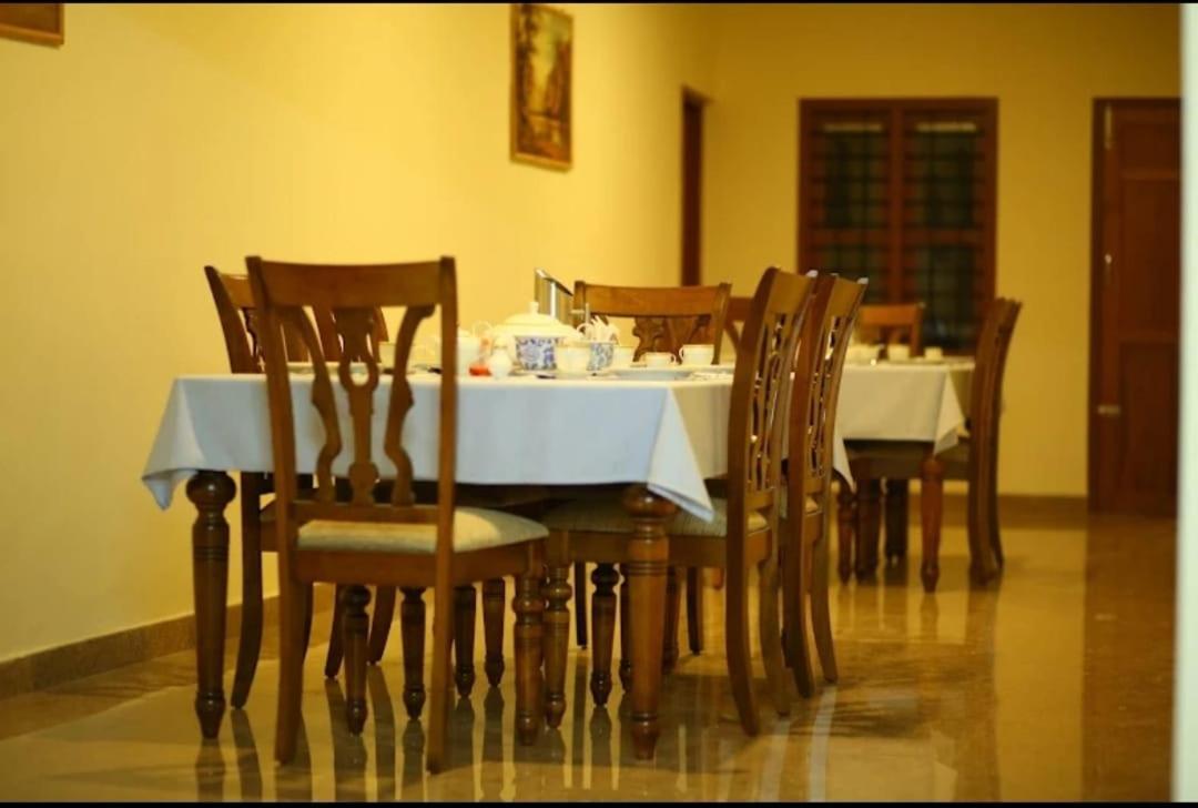 Shola County Bed & Breakfast Vattavada Екстериор снимка